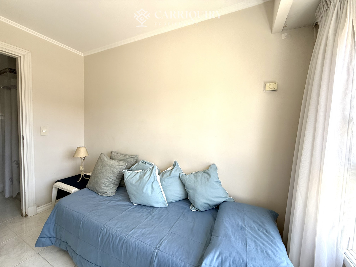 Apartamento ID.8071/APARTAMENTO,-4-DORM- -DEP.-SERV,-PUERTO,-PUNTA-DEL-ESTE,-VENTA-Y-ALQUILER - Alquiler temporario de apartamento esquinero de tres dormitorios más dependencia de servicio sobre Playa Mansa, Punta del Este