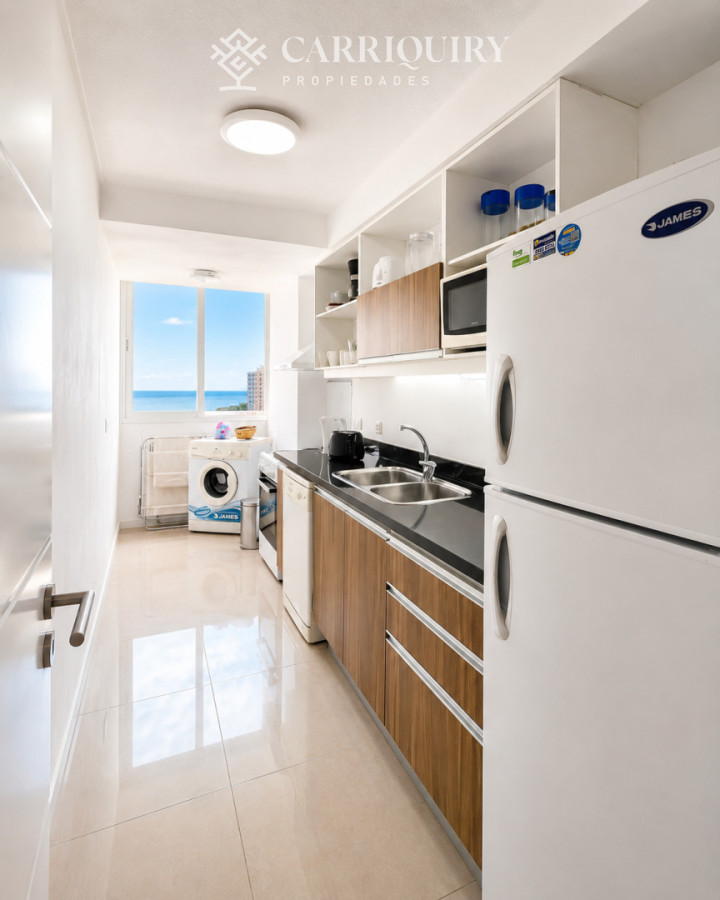 Apartamento ID.10435 - Moderno Apartamento Penthouse con Parrillero en torre One, Playa Brava Punta del Este