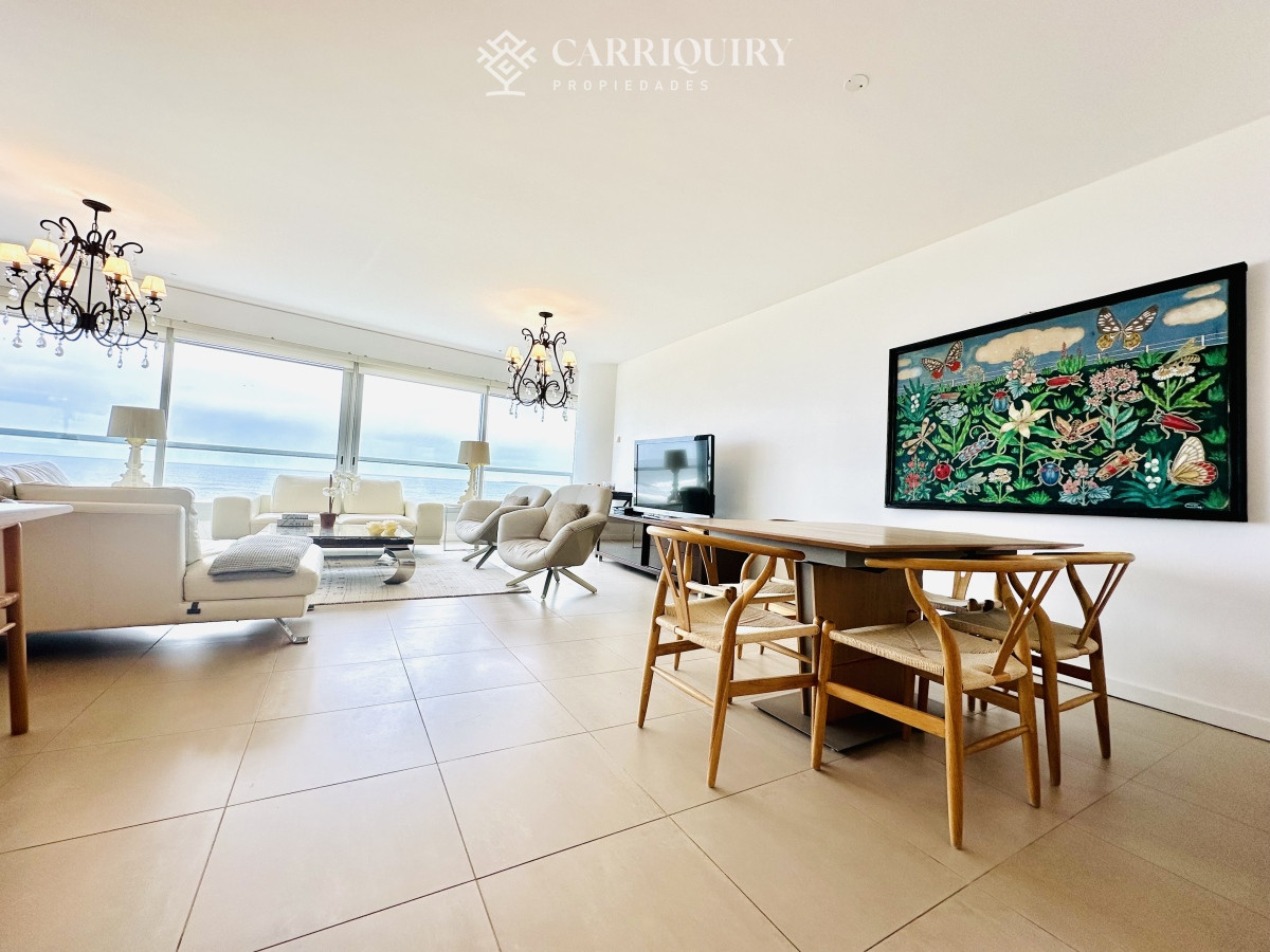 Apartamento ID.7507/Alquiler-temporario-de-apartamento-esquinero-de-tres-dormitorios-más-dependencia-de-servicio-sobre-Playa-Mansa,-Punta-del-Este - Alquiler temporal y anual de maravilloso departamento esquinero en Torre Le Parc, Playa Brava, Punta del Este