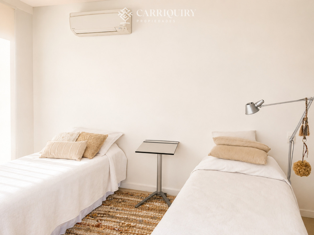 Apartamento ID.7044/Apartamento-en-torre-de-lujo - Venta y alquiler de departamento esquinero de tres dormitorios mas dependencia de servicio, Torre LE PARC, playa Brava. Punta del Este