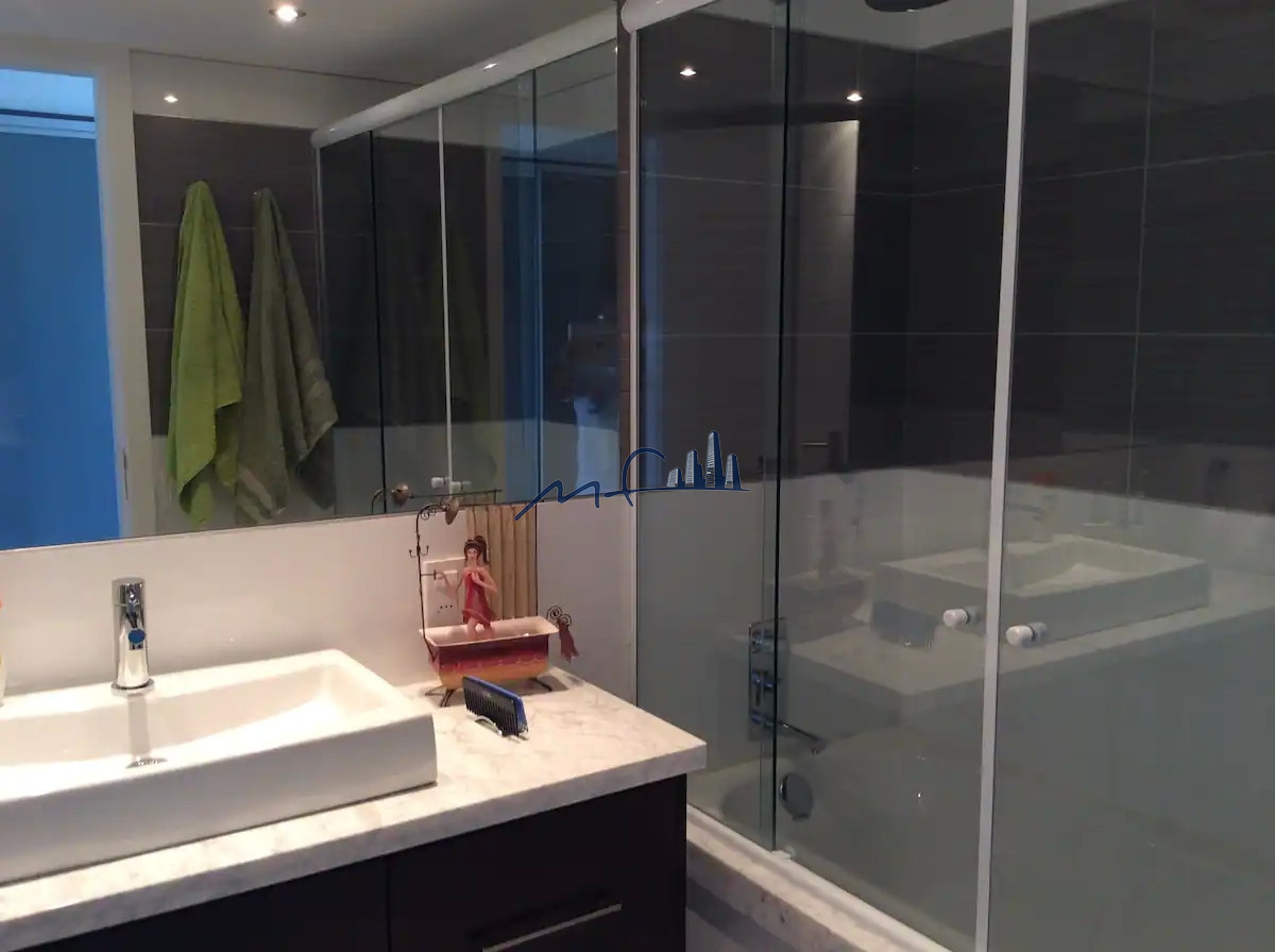 Apartamento ID.408 - Venta y alquiler de moderno departamento de tres dormitorios más dependencia a pasos de Playa Brava