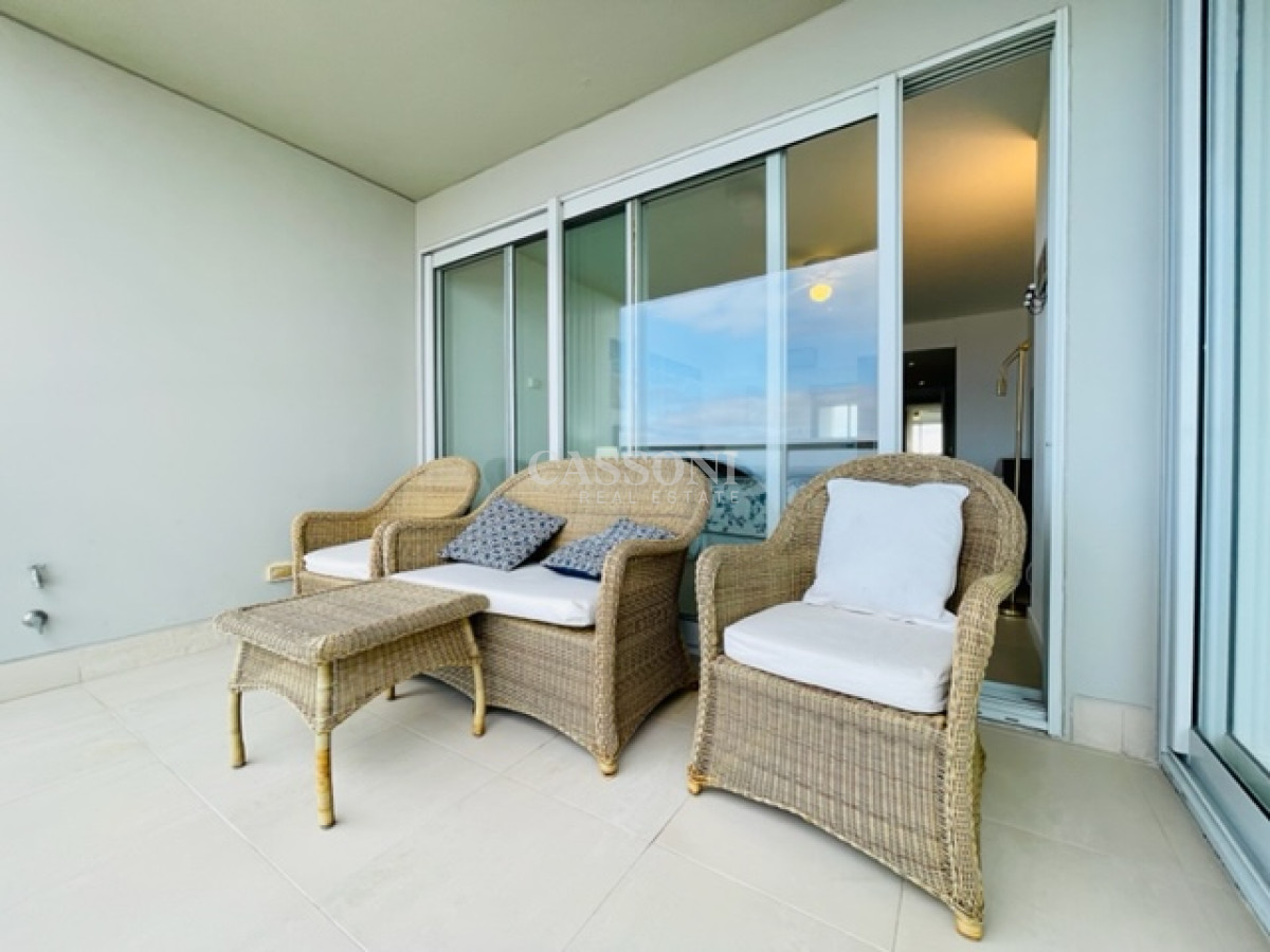 Apartamento ID.4410 - Alquiler temporario de Apartamento de 2 Dormitorios más Dependencia en Torre Le Parc, Playa Brava