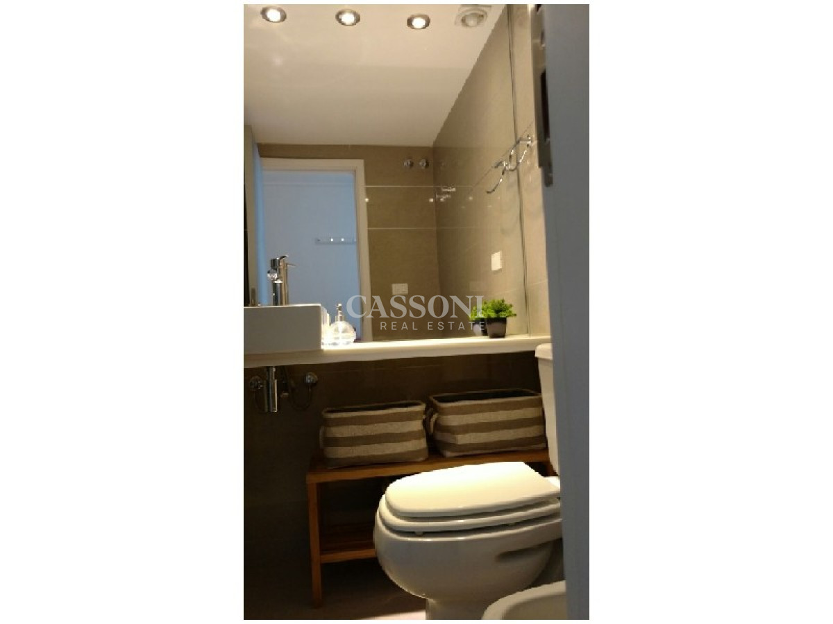 Apartamento ID.4712 - Alquiler temporal de apartamento de dos dormitorios con dos baños en Playa Mansa, Punta del Este