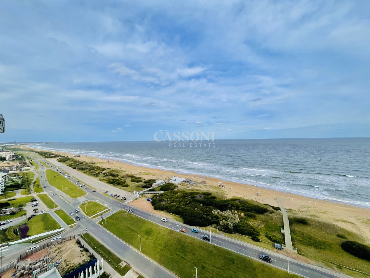 Apartamento ID.2914 - Venta Espectacular Apartamento Frente al Mar, 3 Dormitorios, Le Parc Punta del Este