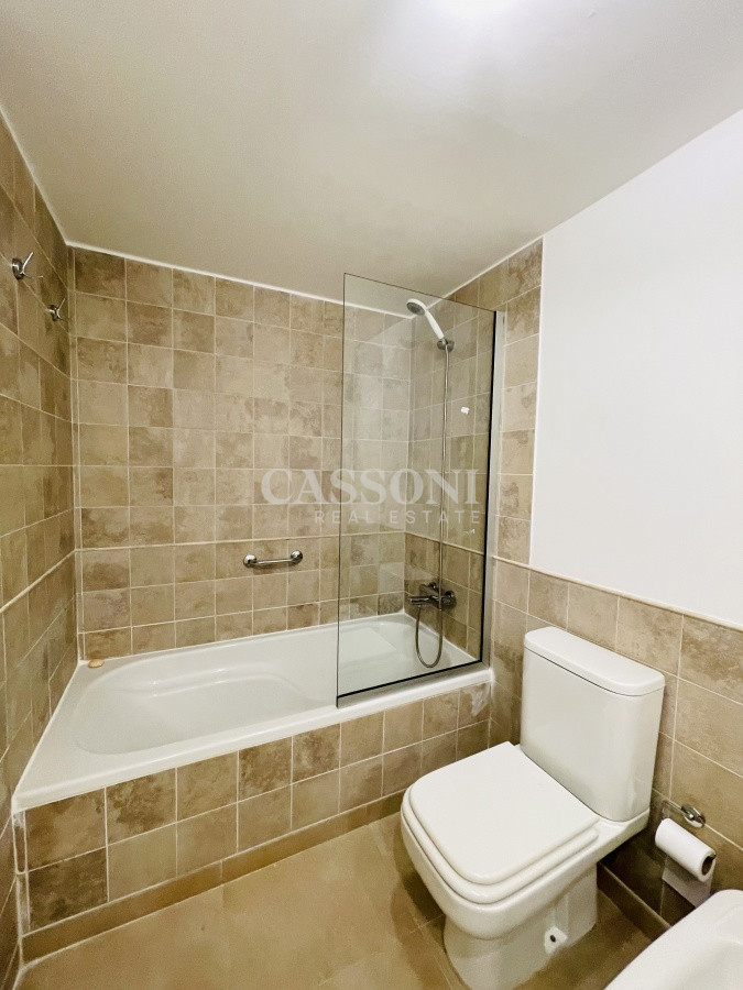 Apartamento ID.3443 - Venta y alquiler de apartamento de dos dormitorios con parrillero de uso exclusivo en Punta Ballena