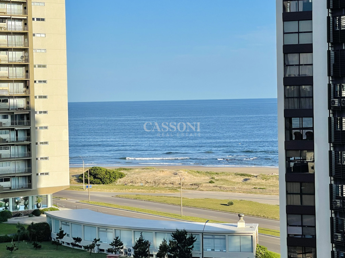Apartamento ID.2610 - Apartamento de 2 Dormitorios a Estrenar en Alquiler Anual y venta, Playa Brava, Punta del Este