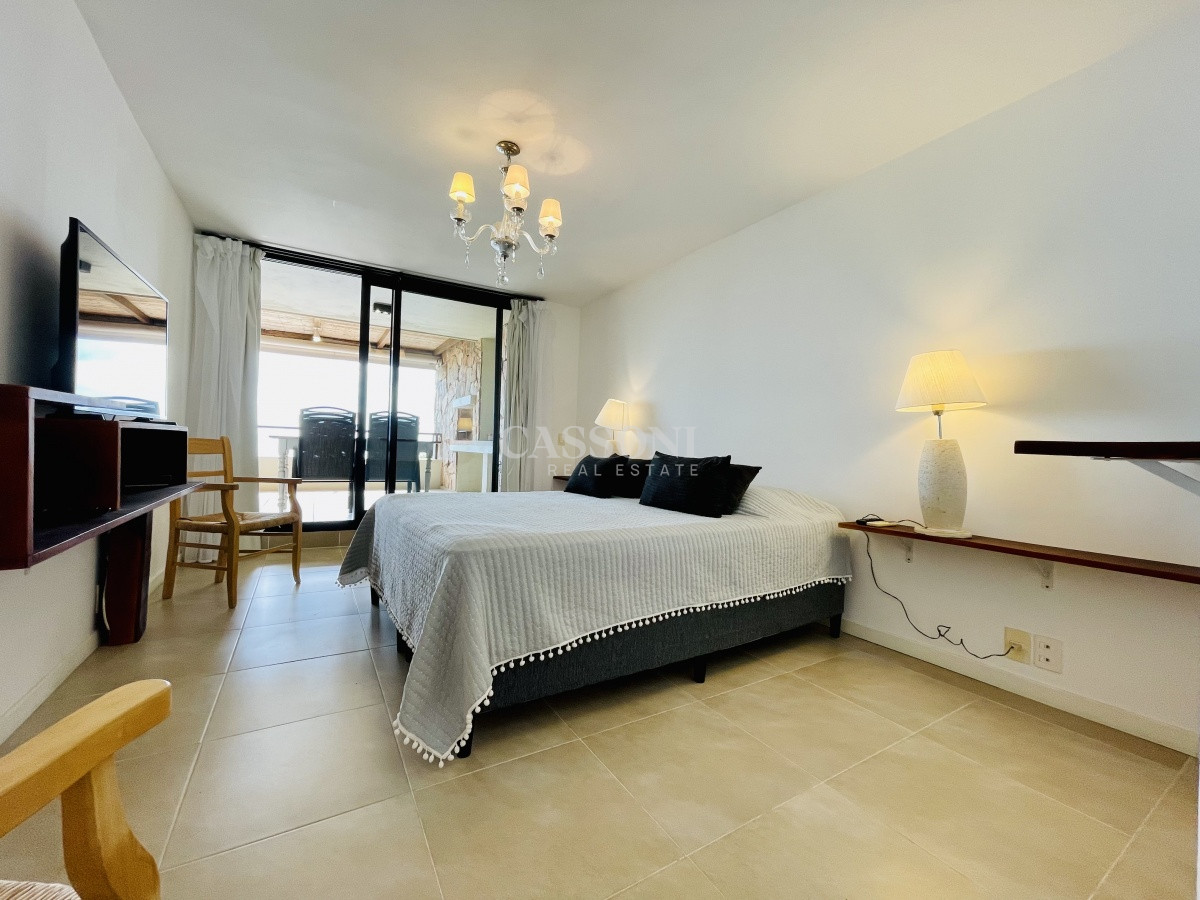Apartamento ID.3443 - Venta y alquiler de apartamento de dos dormitorios con parrillero de uso exclusivo en Punta Ballena