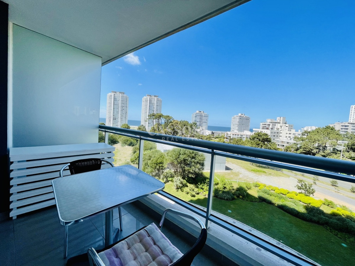 Apartamento ID.3712 - Venta y alquiler temporario de apartamento de un dormitorio en torre de categoría a pasos de Playa Brava