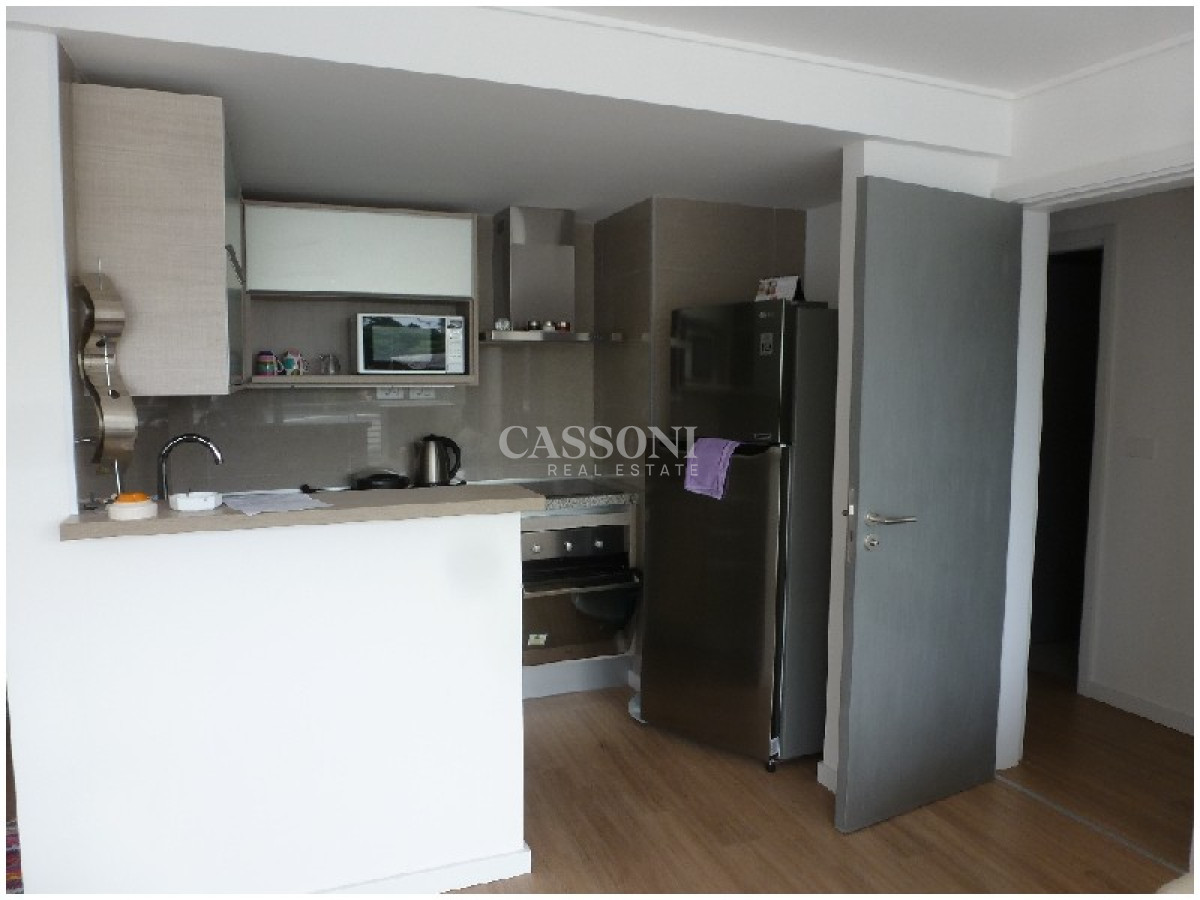 Apartamento ID.4712 - Alquiler temporal de apartamento de dos dormitorios con dos baños en Playa Mansa, Punta del Este