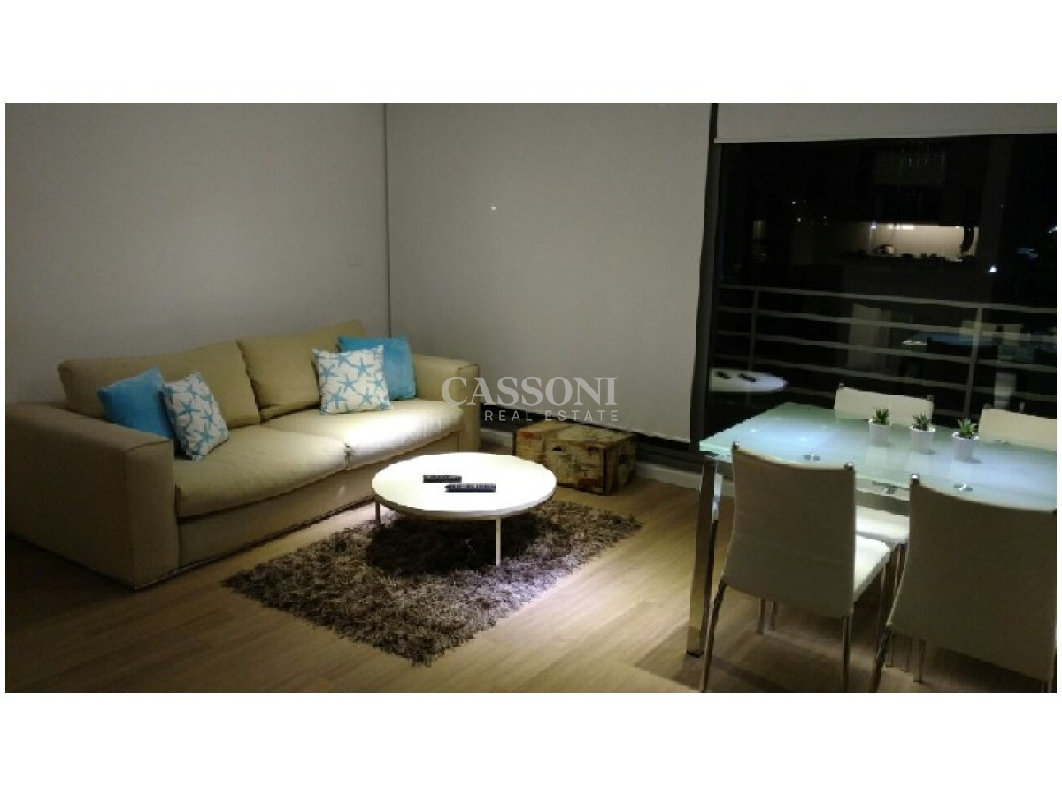 Apartamento ID.4712 - Alquiler temporal de apartamento de dos dormitorios con dos baños en Playa Mansa, Punta del Este