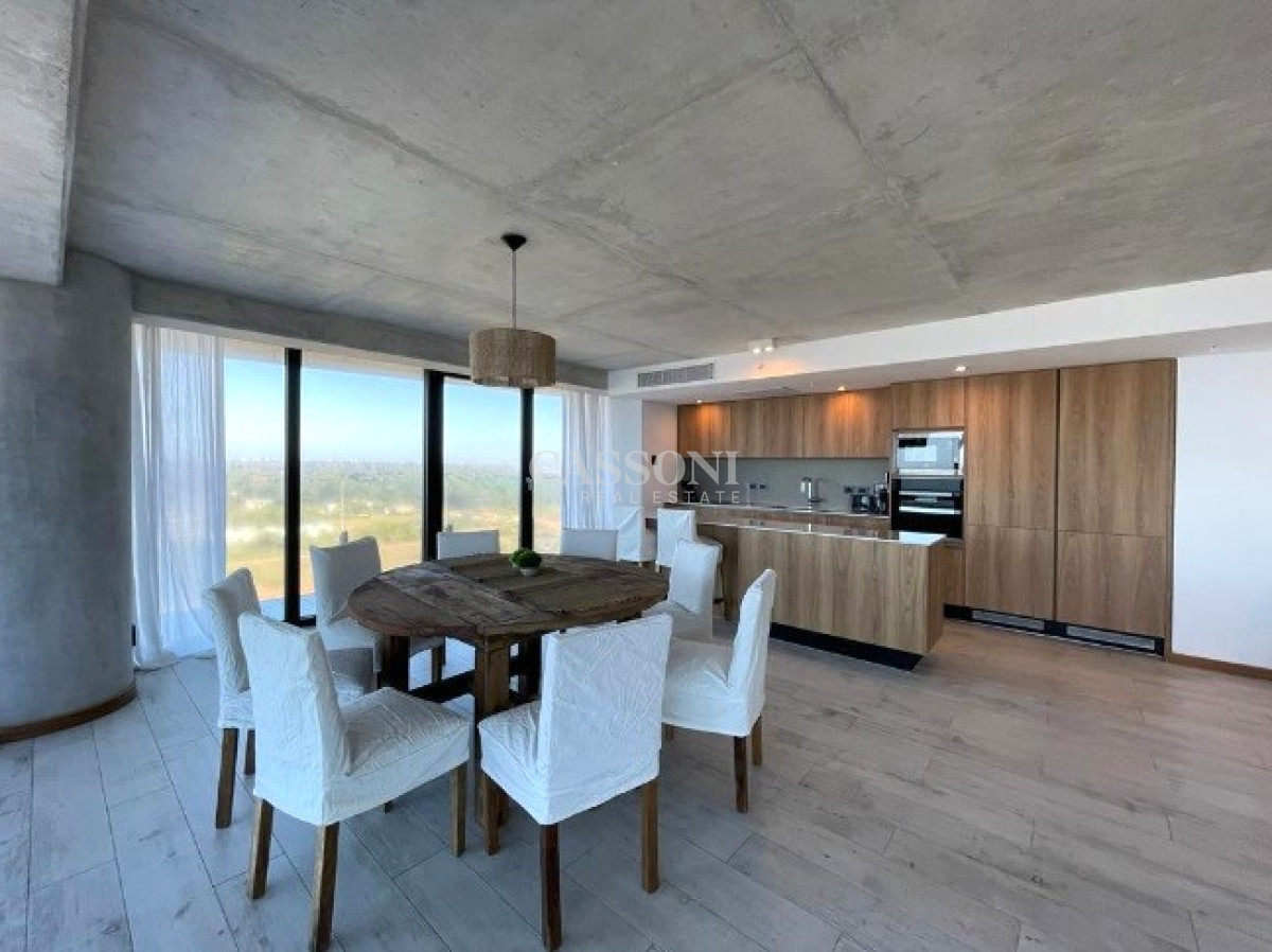 Apartamento ID.3247 - Venta de Apartamento de 2 Dormitorios en suite piso alto de Torre Surfside Village, Punta del Este
