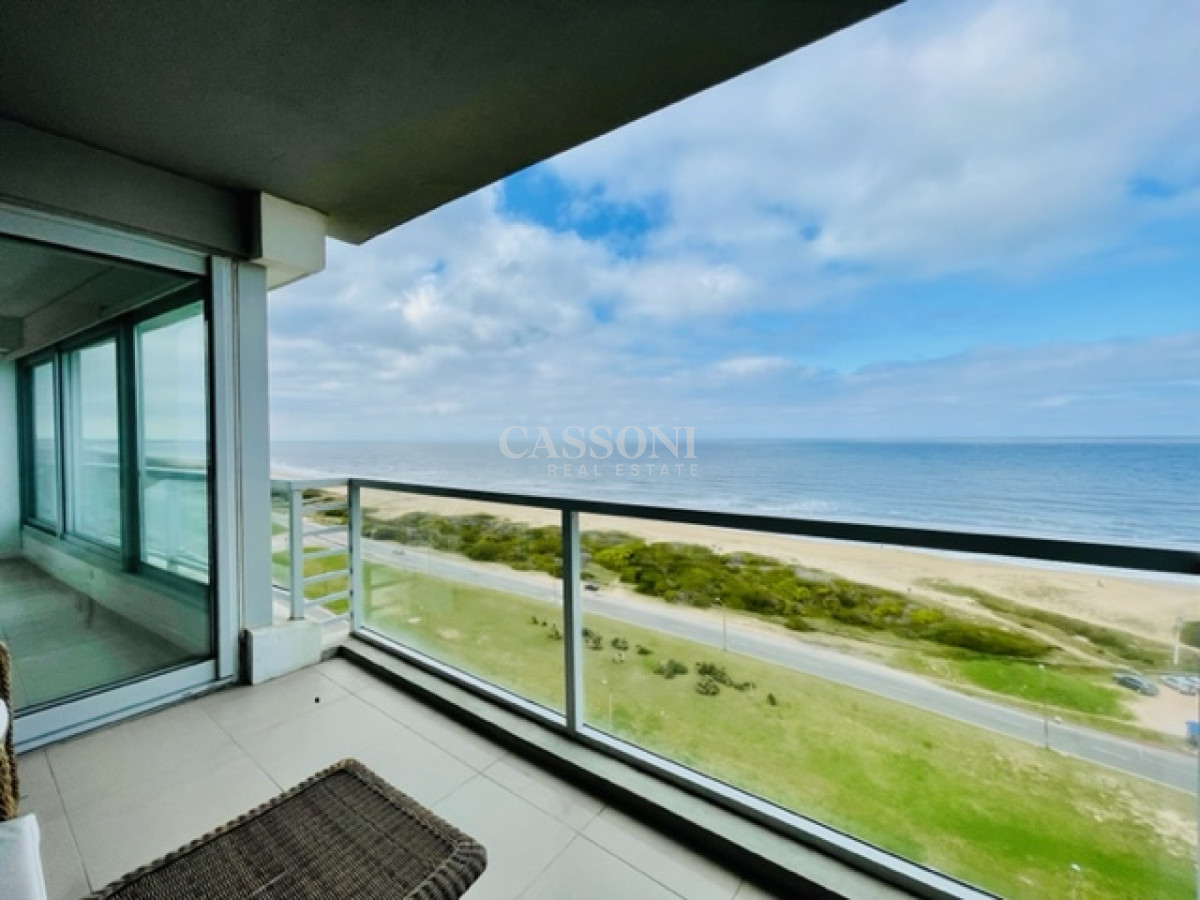 Apartamento ID.4410 - Alquiler temporario de Apartamento de 2 Dormitorios más Dependencia en Torre Le Parc, Playa Brava