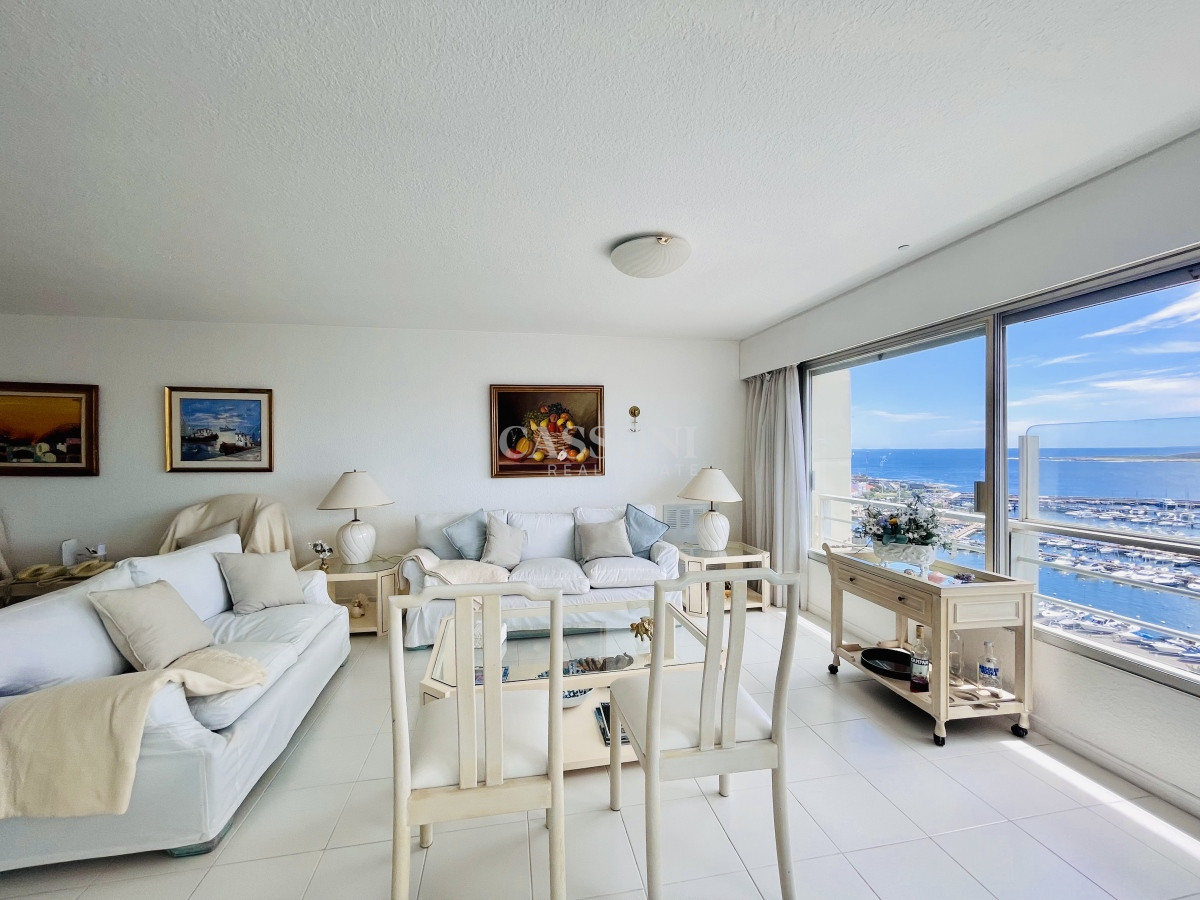 Apartamento ID.2553 - Apartamento de 4 Dormitorios con Vista al Mar - Península de Punta del Este, Venta y Alquiler