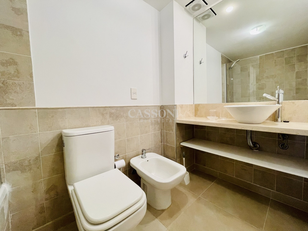 Apartamento ID.3443 - Venta y alquiler de apartamento de dos dormitorios con parrillero de uso exclusivo en Punta Ballena