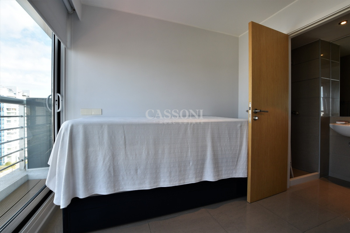 Apartamento ID.3713 - Moderno apartamento de 3 Dormitorios y Dependencia Playa Mansa