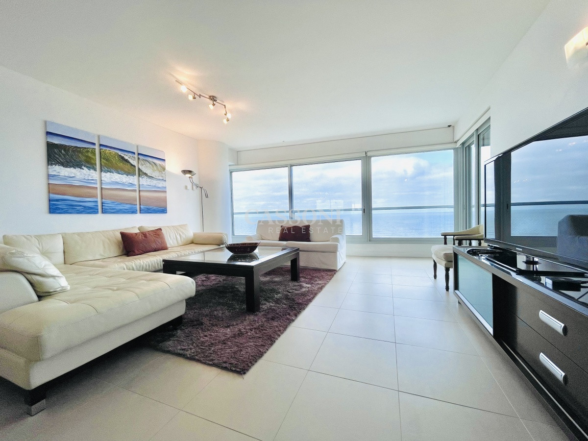 Apartamento ID.4410 - Alquiler temporario de Apartamento de 2 Dormitorios más Dependencia en Torre Le Parc, Playa Brava