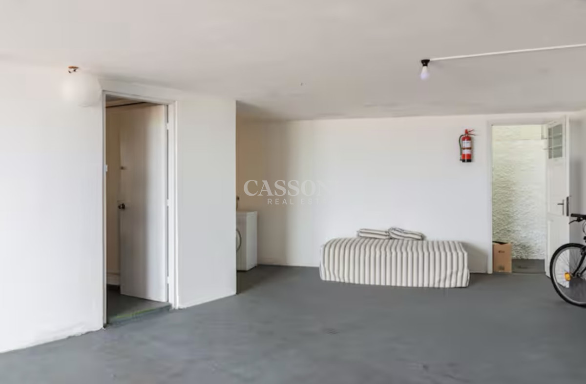 Casa ID.3308 - Gran Casa en Venta sobre el Mar de 5 Dormitorios y Dependencia en Península, Punta del Este