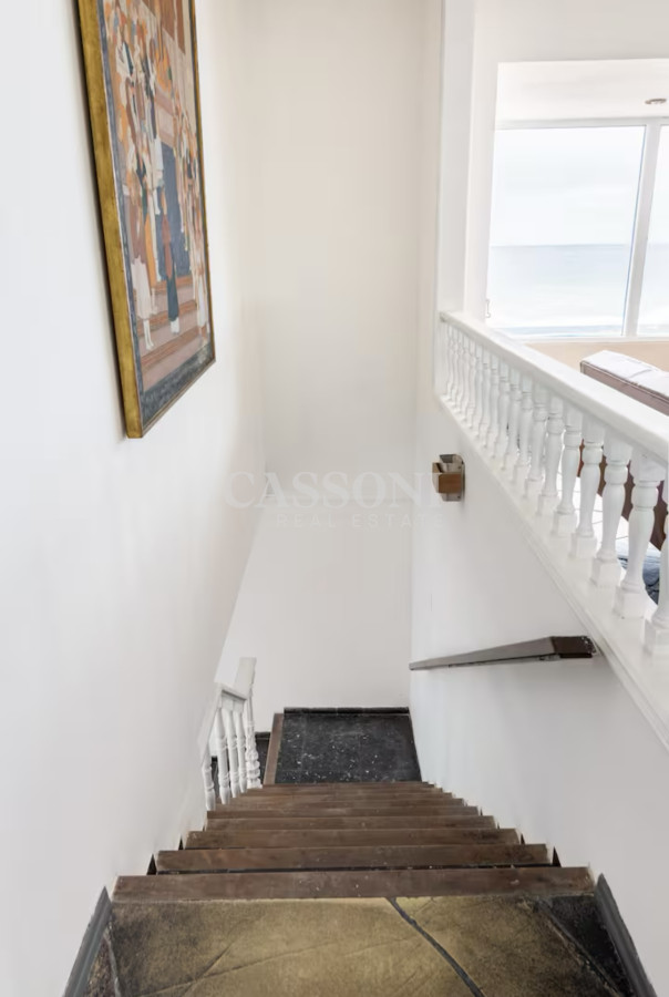 Casa ID.3308 - Gran Casa en Venta sobre el Mar de 5 Dormitorios y Dependencia en Península, Punta del Este