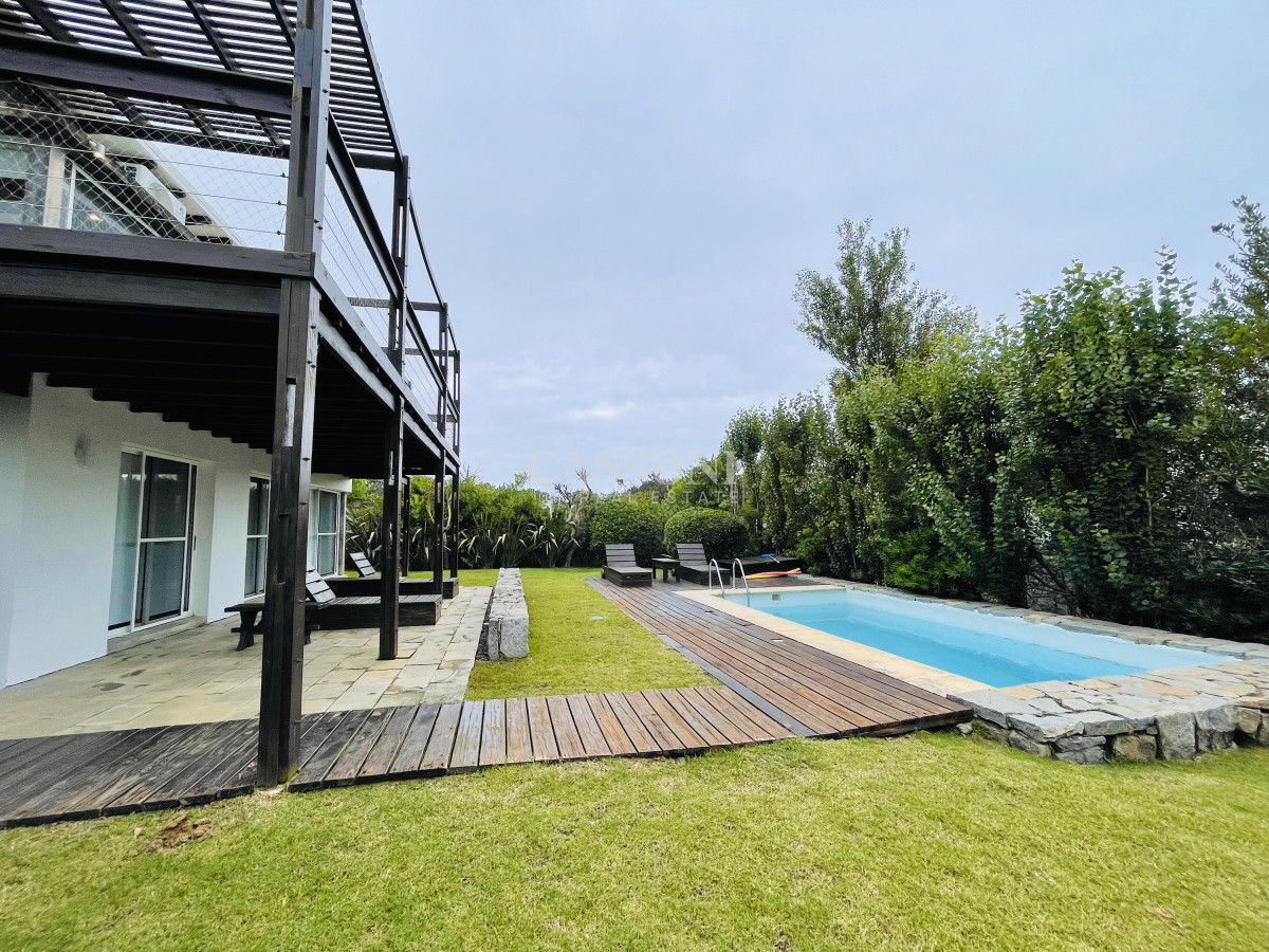 Casa ID.2760 - Excelente Casa de 5 Dormitorios en Manantiales, Punta del Este