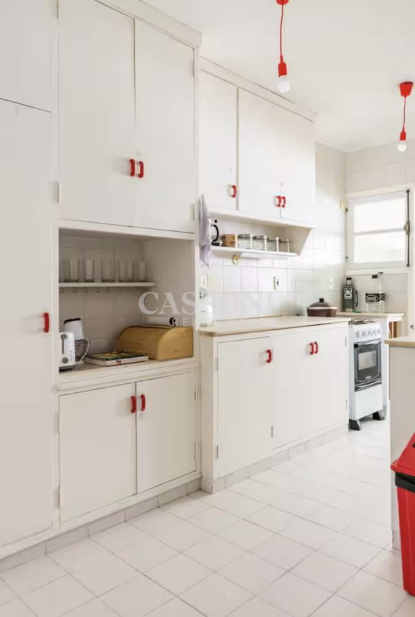 Casa ID.3308 - Gran Casa en Venta sobre el Mar de 5 Dormitorios y Dependencia en Península, Punta del Este