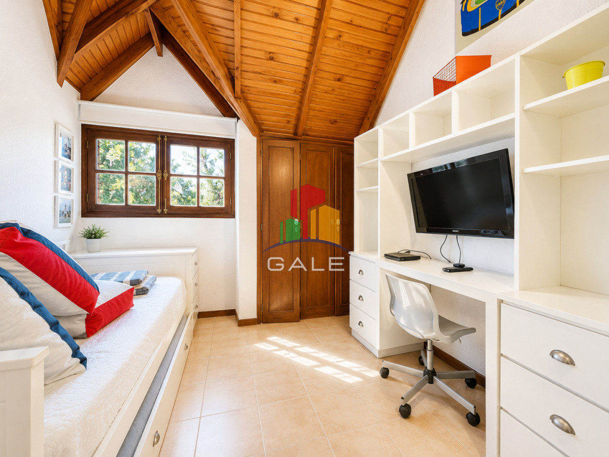 Casa ID.3295 - Cómoda Casa de 5 Dormitorios y Piscina Climatizada en Punta del Este