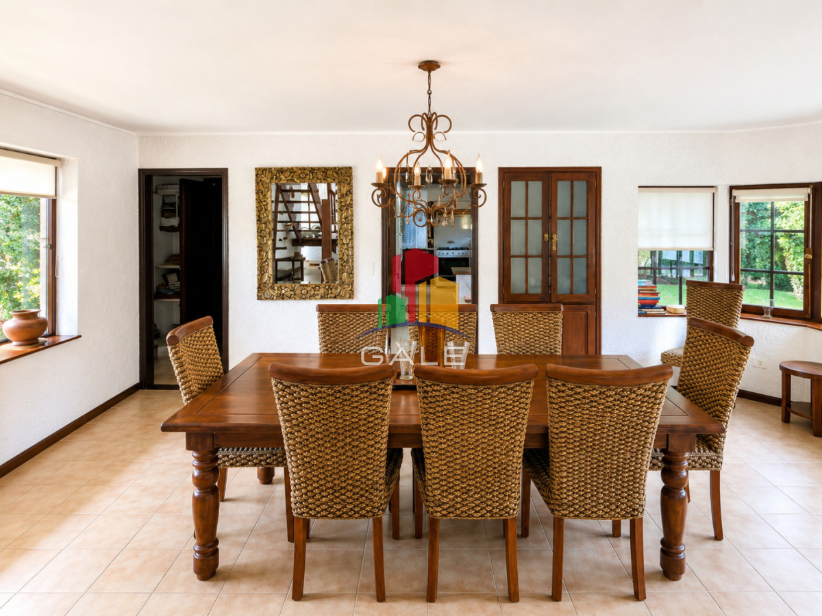 Casa ID.3295 - Cómoda Casa de 5 Dormitorios y Piscina Climatizada en Punta del Este