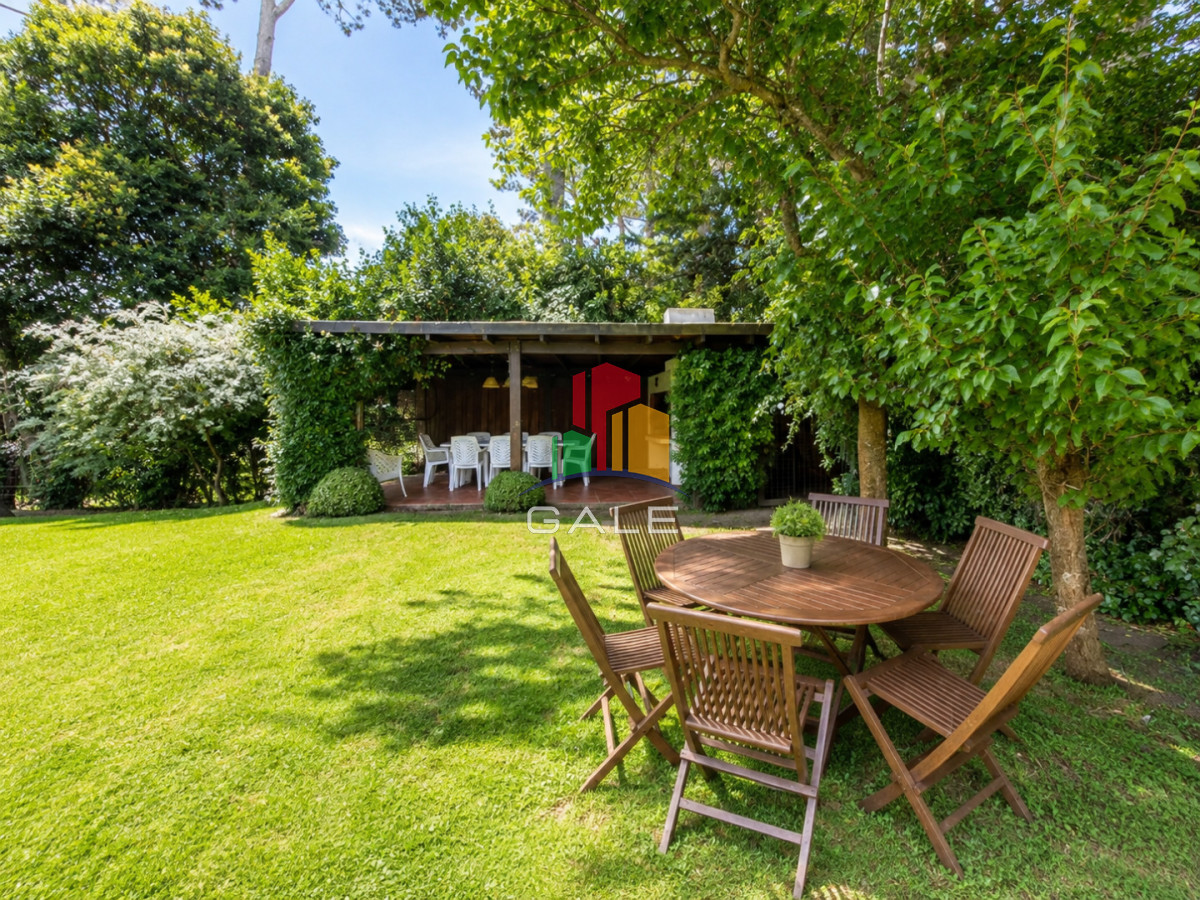 Casa ID.3295 - Cómoda Casa de 5 Dormitorios y Piscina Climatizada en Punta del Este