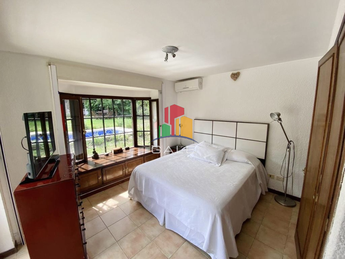 Casa ID.3295 - Cómoda Casa de 5 Dormitorios y Piscina Climatizada en Punta del Este