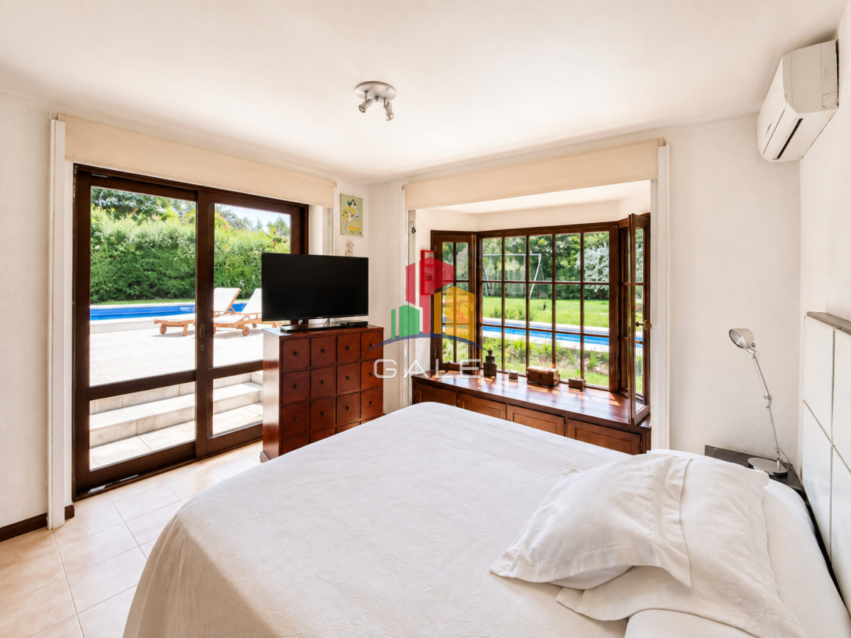 Casa ID.3295 - Cómoda Casa de 5 Dormitorios y Piscina Climatizada en Punta del Este