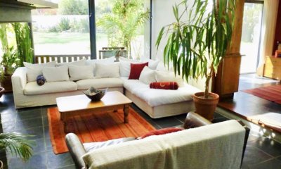 Moderna Casa de 4 Dormitorios en Alquiler Anual