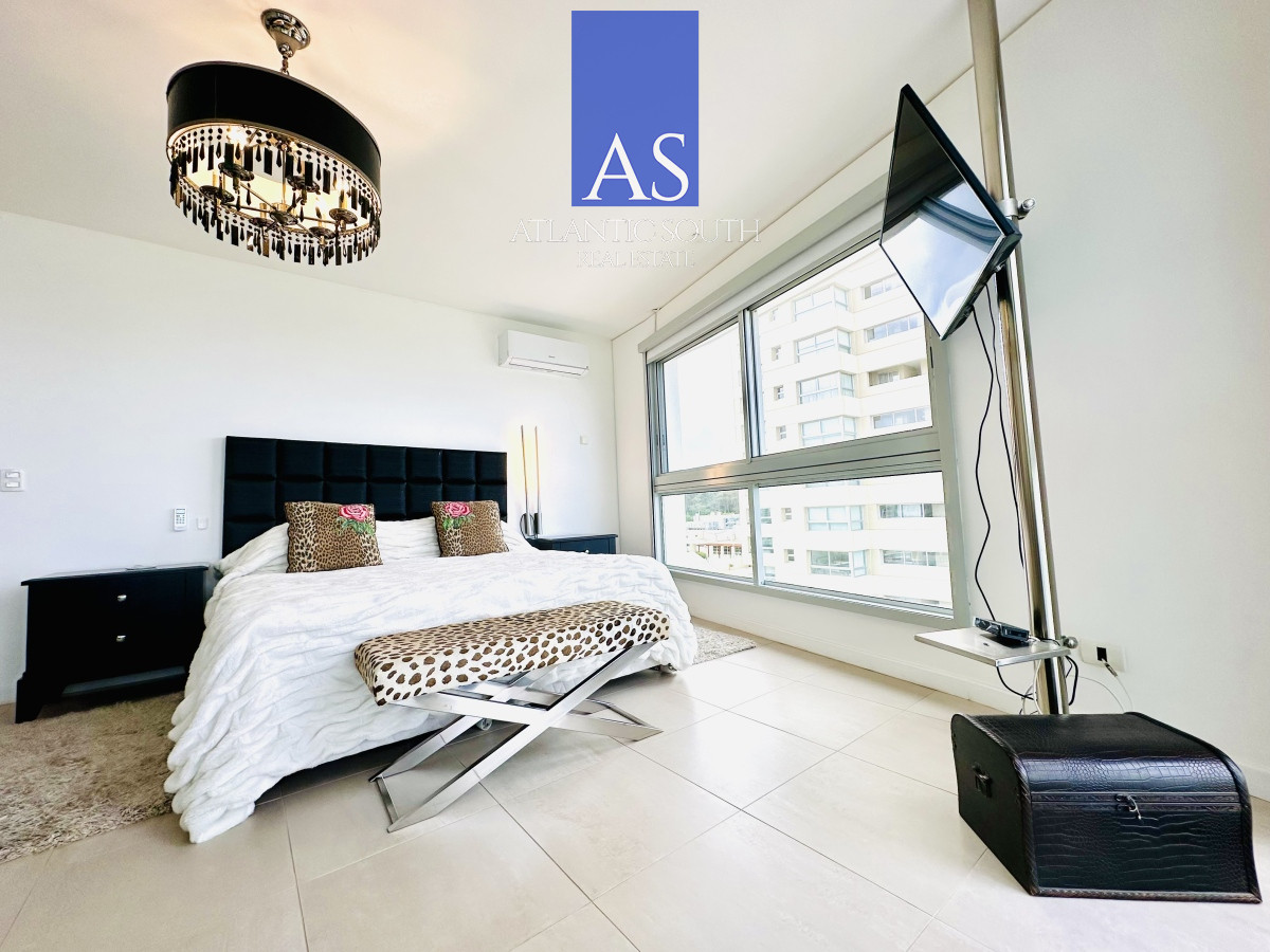 Apartamento ID.3549 - Espectacular apartamento esquinero en Torre Le Parc, Playa Brava, Punta del Este