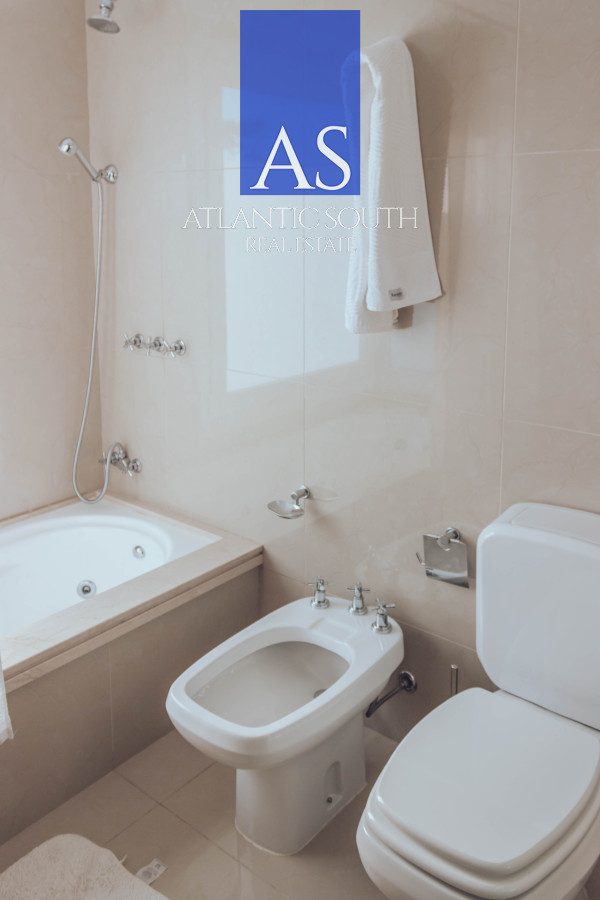 Apartamento ID.1809 - Venta de maravilloso departamento penthouse en complejo privado de Playa Mansa