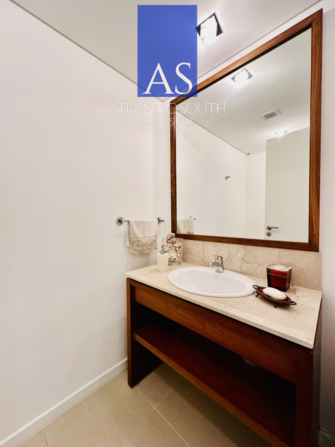 Apartamento ID.3549 - Espectacular apartamento esquinero en Torre Le Parc, Playa Brava, Punta del Este