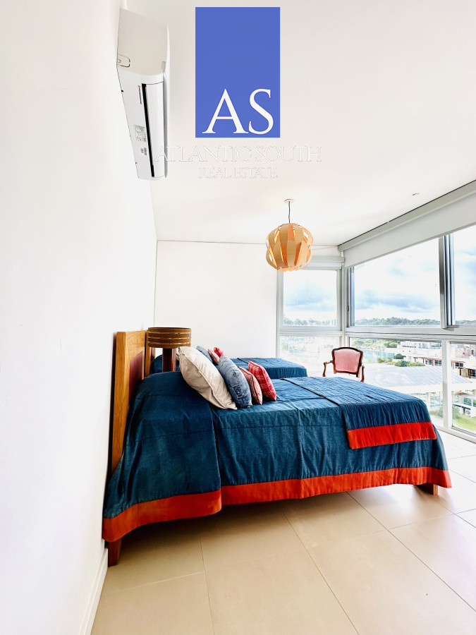 Apartamento ID.3549 - Espectacular apartamento esquinero en Torre Le Parc, Playa Brava, Punta del Este
