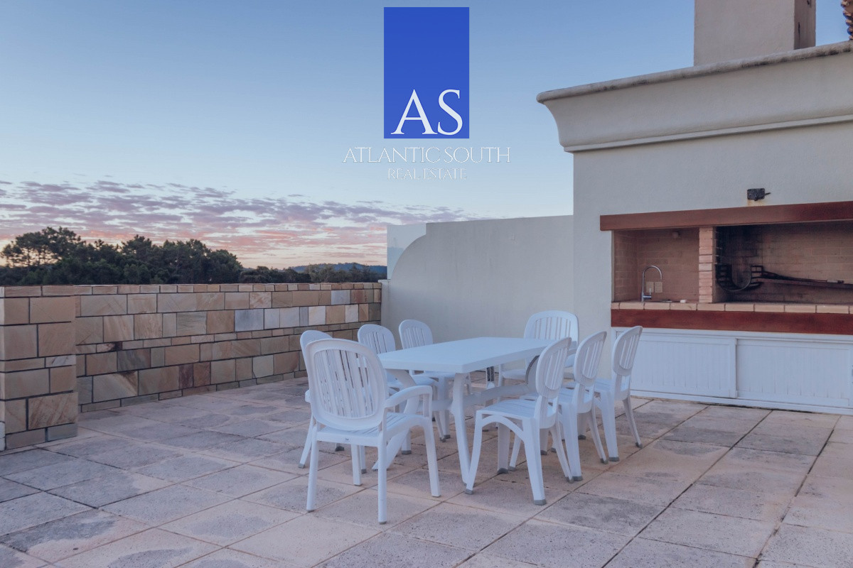 Apartamento ID.1809 - Venta de maravilloso departamento penthouse en complejo privado de Playa Mansa