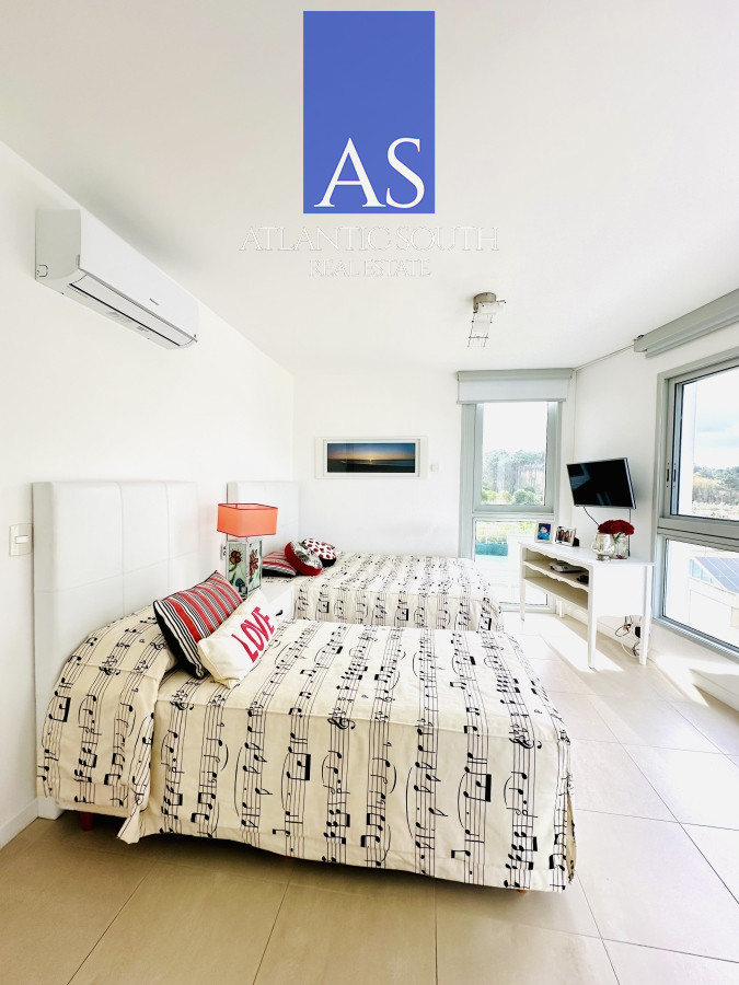 Apartamento ID.3549 - Espectacular apartamento esquinero en Torre Le Parc, Playa Brava, Punta del Este