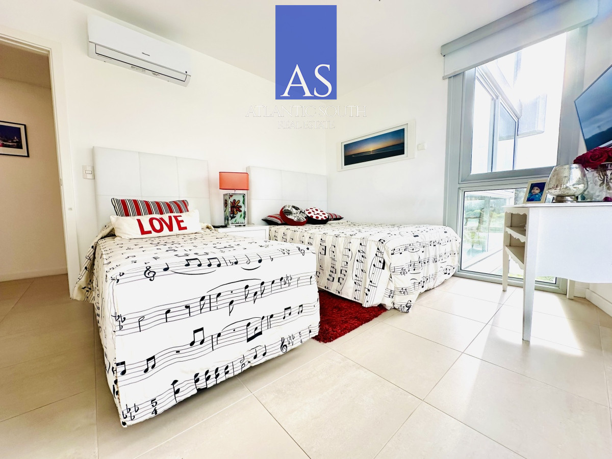 Apartamento ID.3549 - Espectacular apartamento esquinero en Torre Le Parc, Playa Brava, Punta del Este
