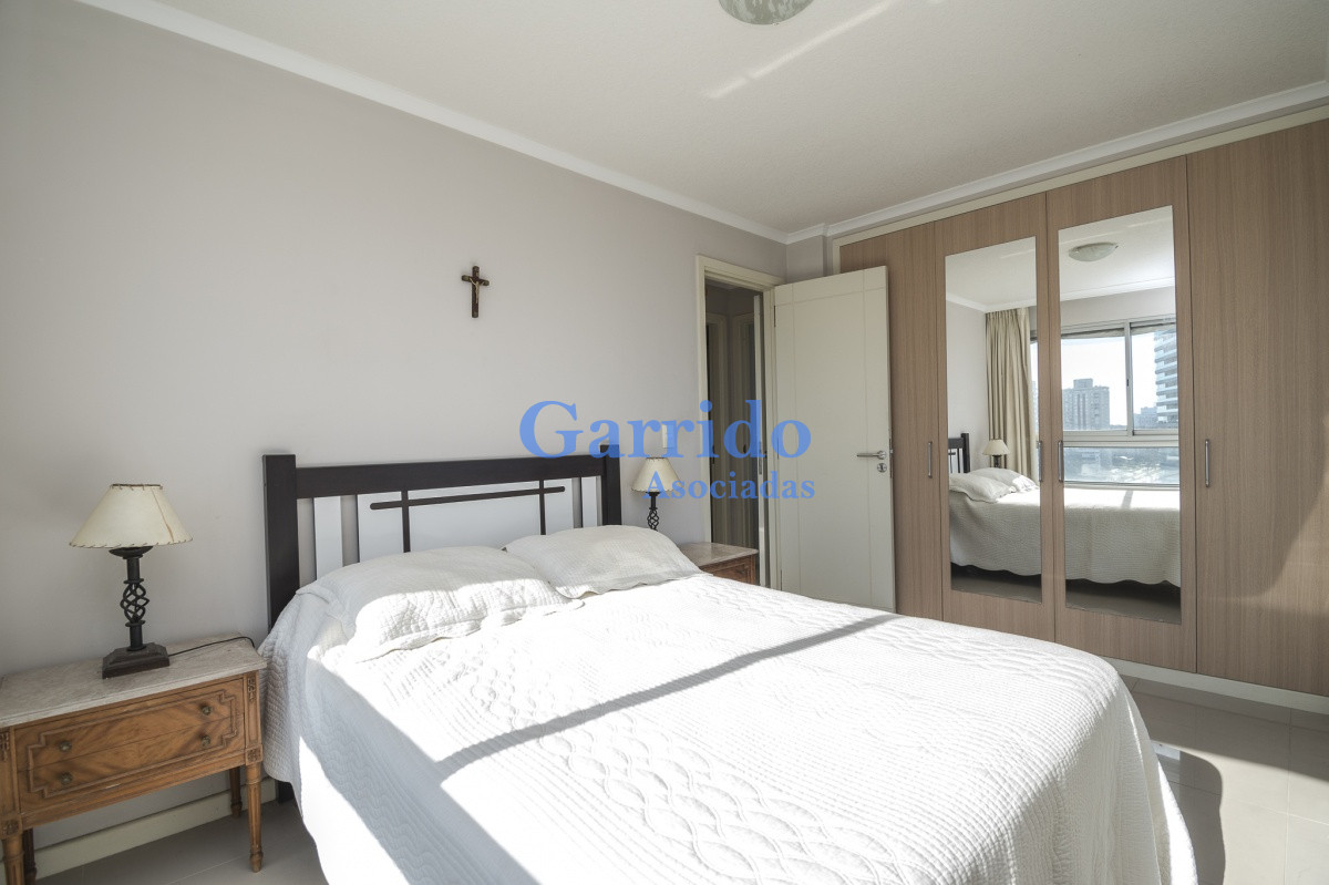 Apartamento ID.3637 - Apartamento de 2 Dormitorios en Ocean Drive - Venta
