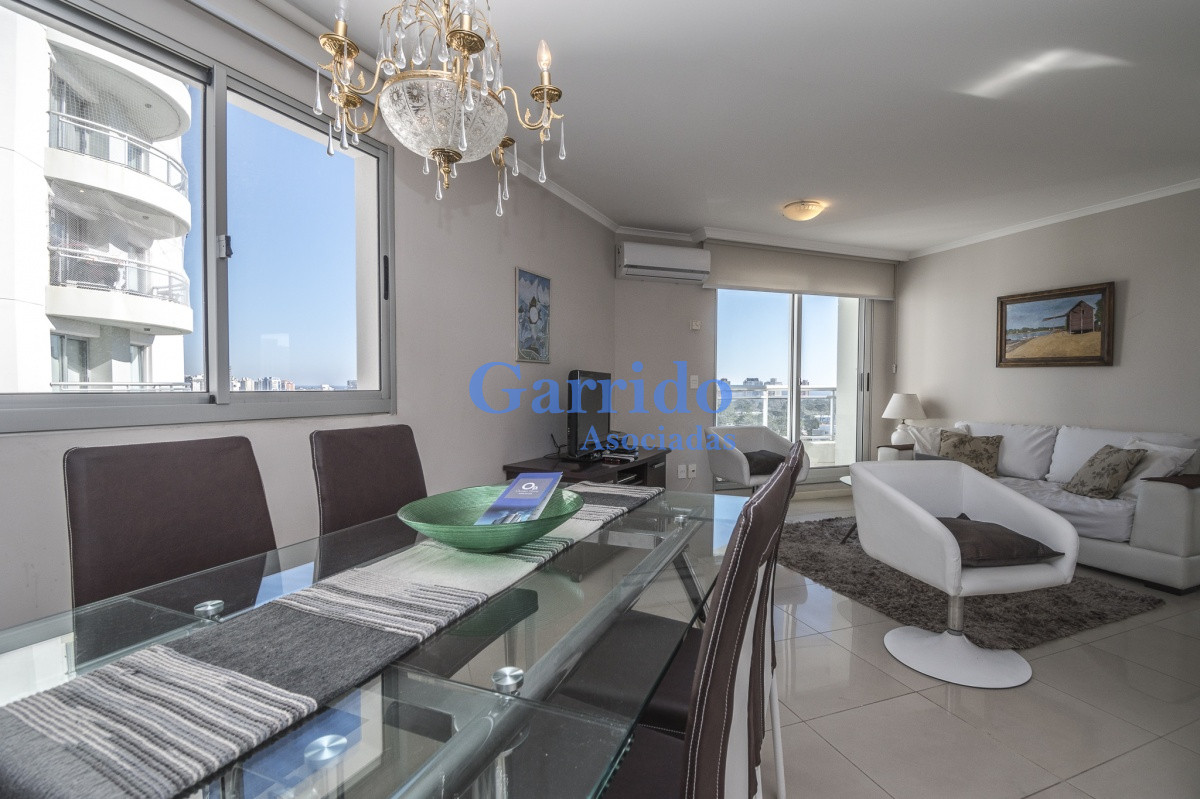 Apartamento ID.3637 - Apartamento de 2 Dormitorios en Ocean Drive - Venta