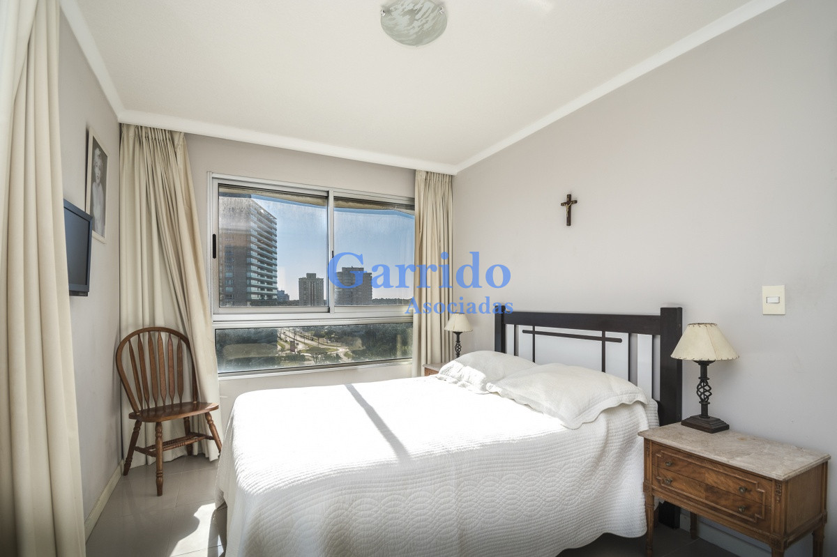 Apartamento ID.3637 - Apartamento de 2 Dormitorios en Ocean Drive - Venta
