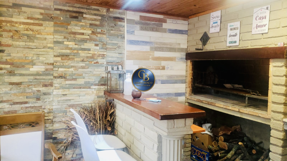 Casa ID.1437 - Alquiler temporario de casa con 3 Dormitorios con piscina y barbacoa en Jardines de Córdoba, Punta del Este