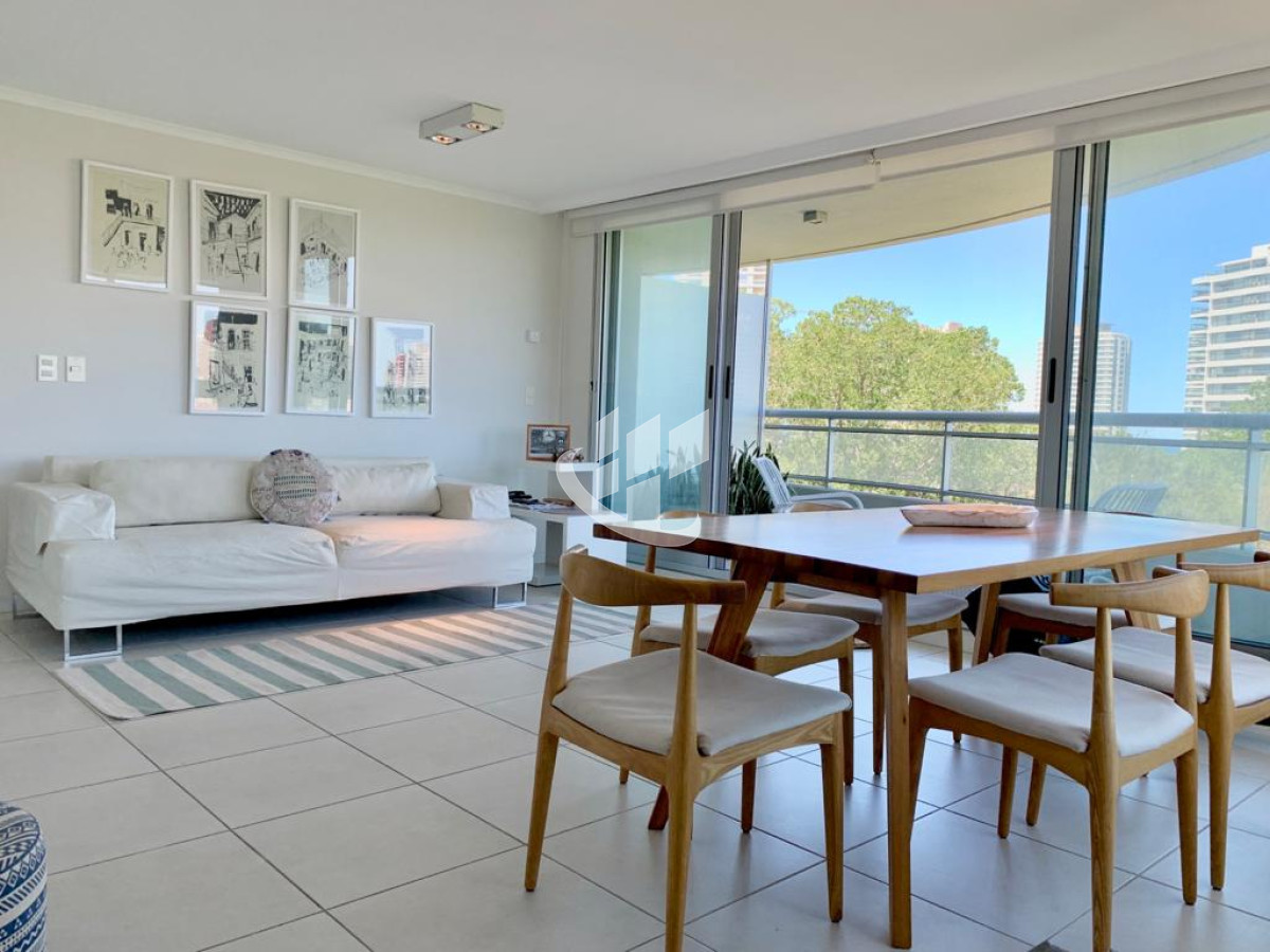 Apartamento ID.159 - Apartamento, alquiler temporada, 2 Dormitorios, Ocean Drive, Punta del Este