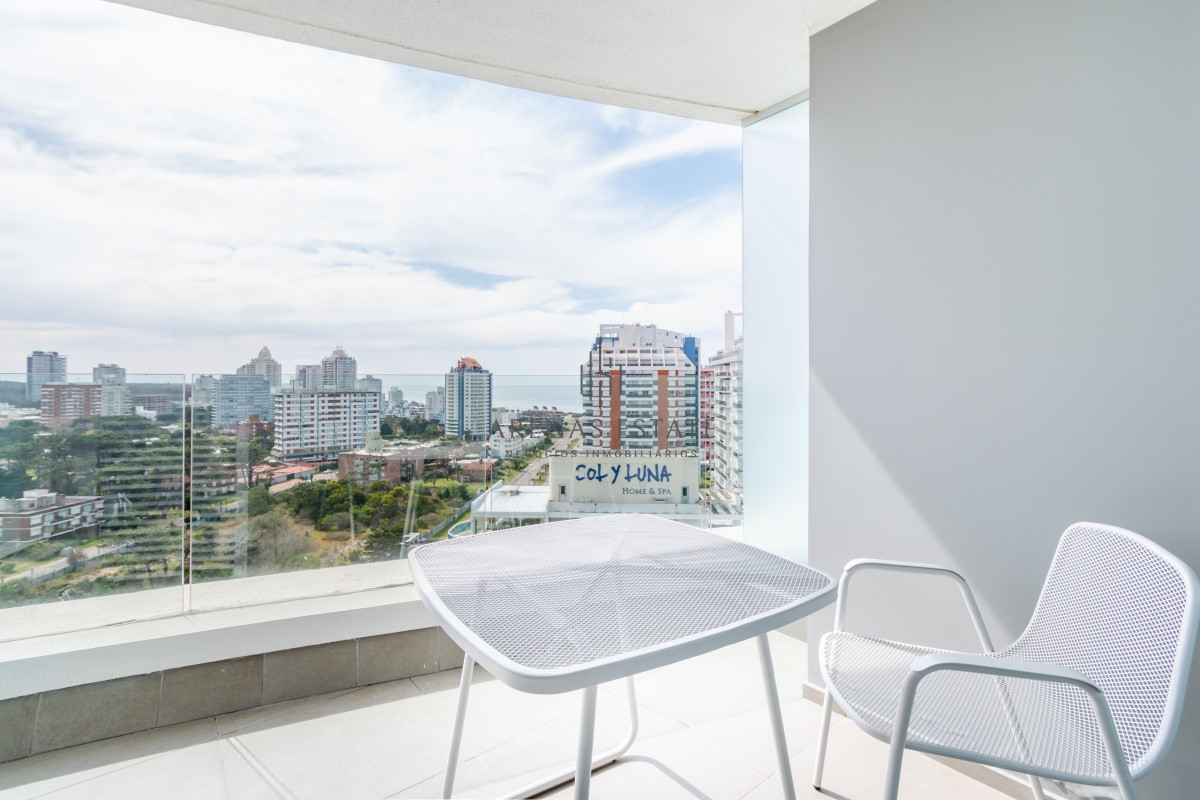 Apartamento ID.616 - Moderno Apartamento de 3 Dormitorios en Suite, zona Hotel Enjoy, Punta del Este