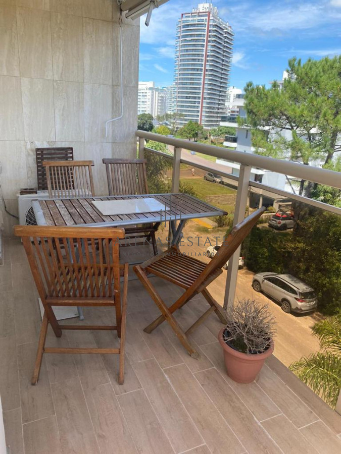 Apartamento ID.437 - Apartamento de 2 Dormitorios en Aidy Grill a Pocos Metros de Playa Brava - Venta