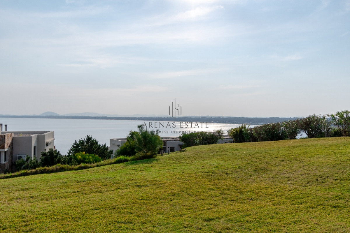 Apartamento ID.1853 - Venta y alquiler temporario de apartamento amplio de un dormitorios en Punta Ballena