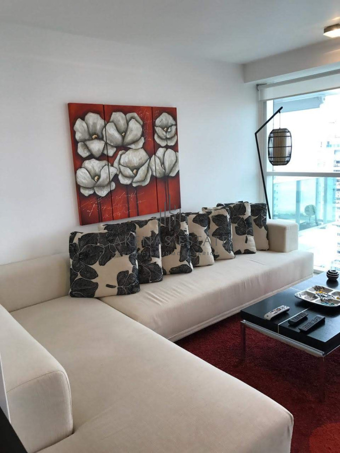 Apartamento ID.1418 - enta de Excelente Apartamento de 3 Dormitorios con Vista al Mar, Playa Mansa, Punta del Este