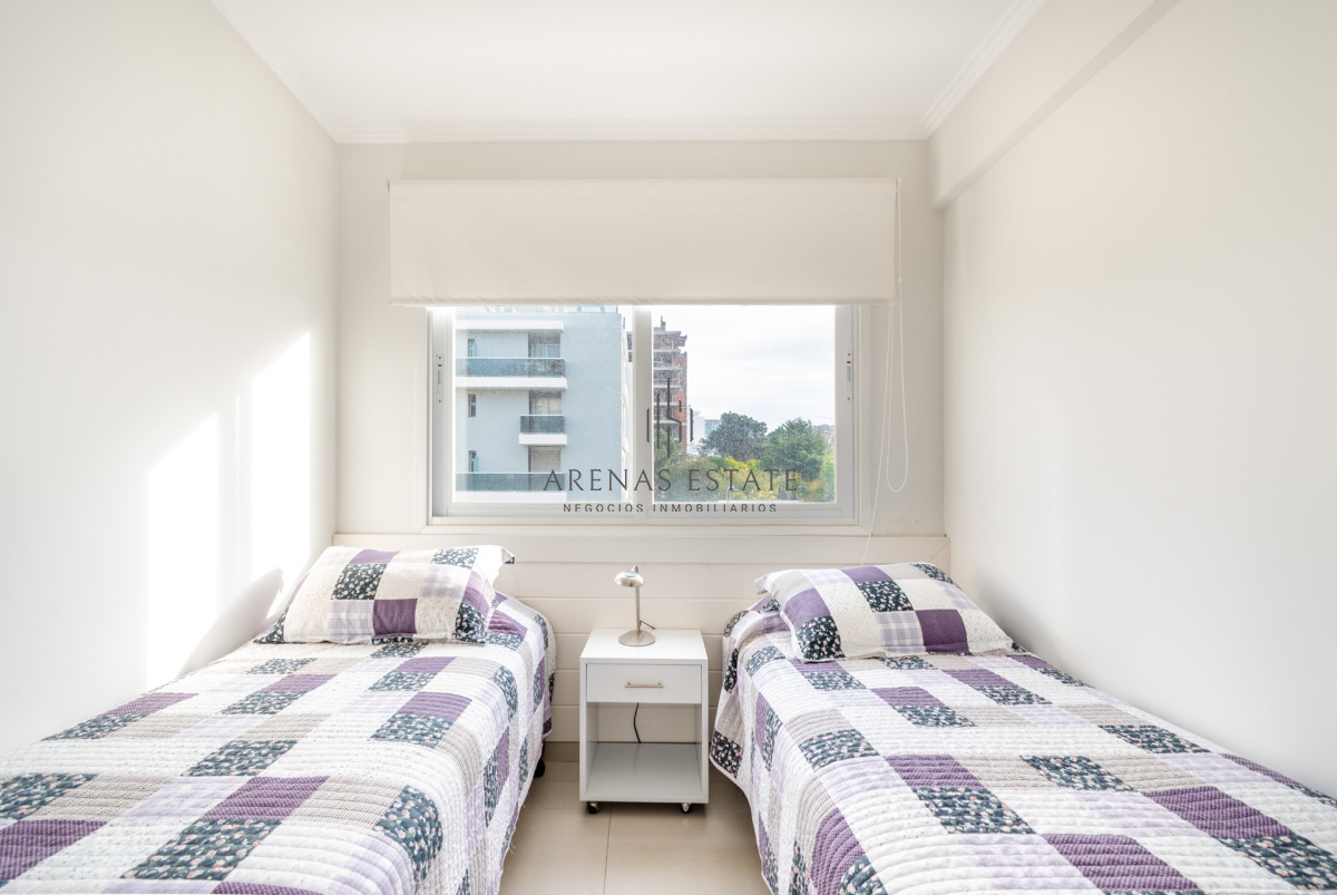 Apartamento ID.807 - Moderno Apartamento de 3 Dormitorios a Pocas Cuadras del Mar En Venta, Playa Brava