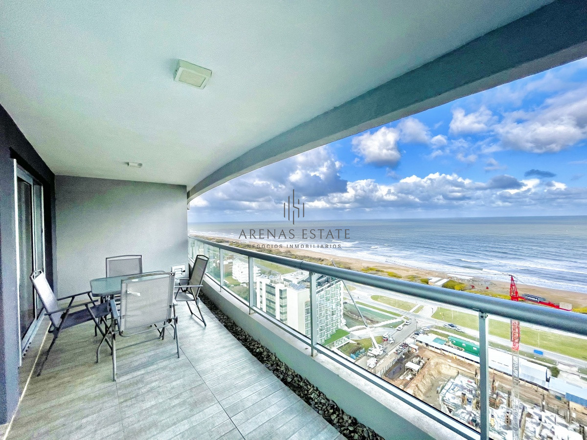 Apartamento ID.610 - Apartamento de 2 Dormitorios y Parrillero con Vista al Mar en Playa Brava, Look Tower