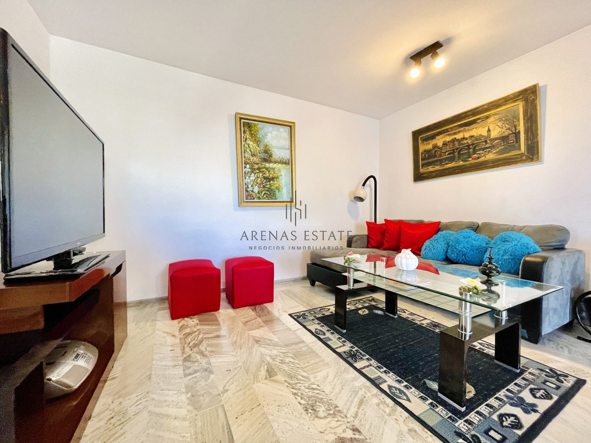 Apartamento ID.600 - Apartamento de 2 Dormitorios Reciclado, Península de Punta del Este