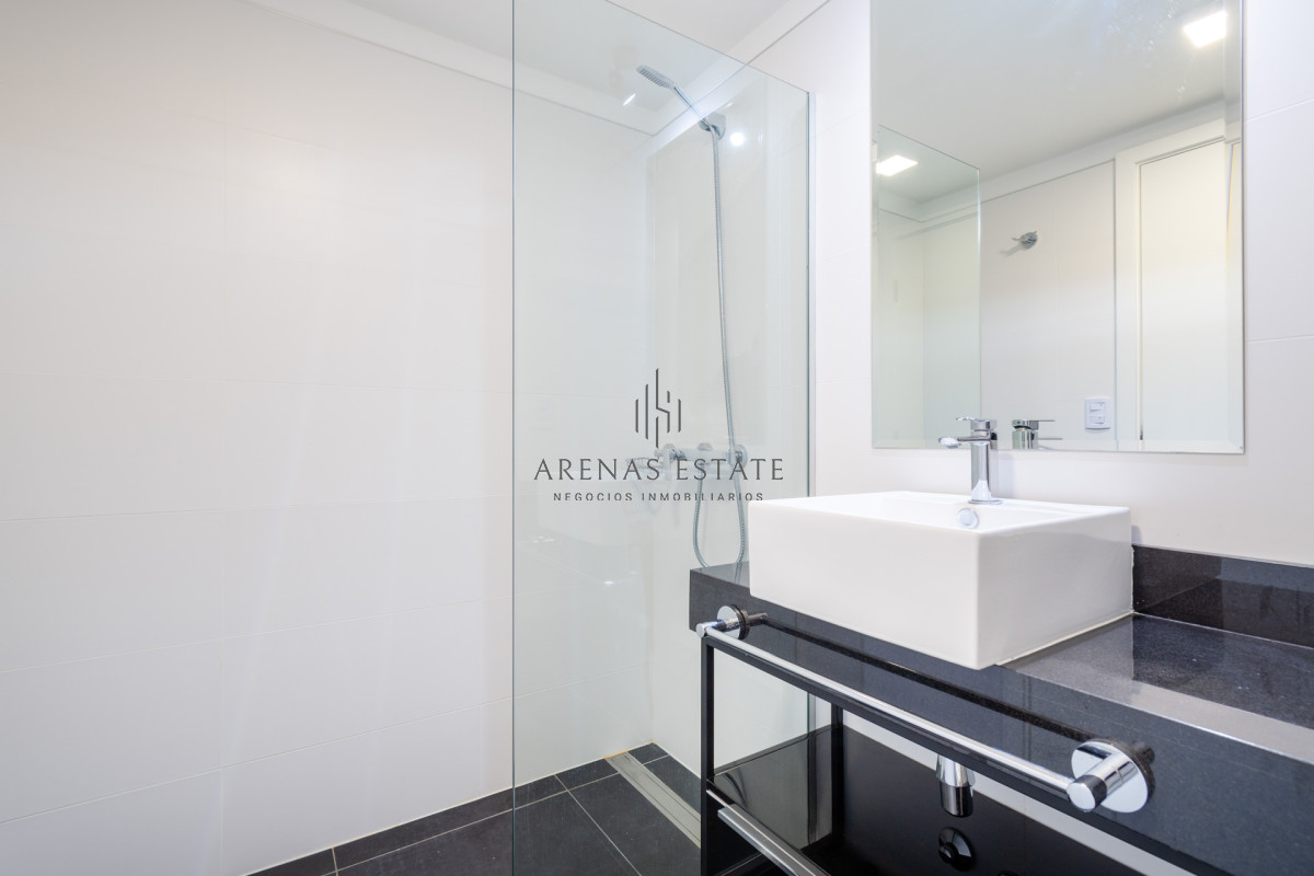 Apartamento ID.616 - Moderno Apartamento de 3 Dormitorios en Suite, zona Hotel Enjoy, Punta del Este